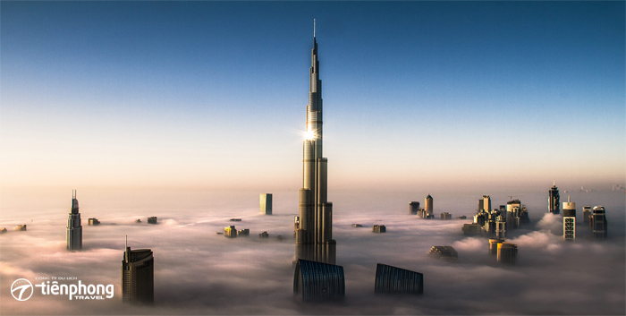 Đón bình minh Dubai giữa làn mây